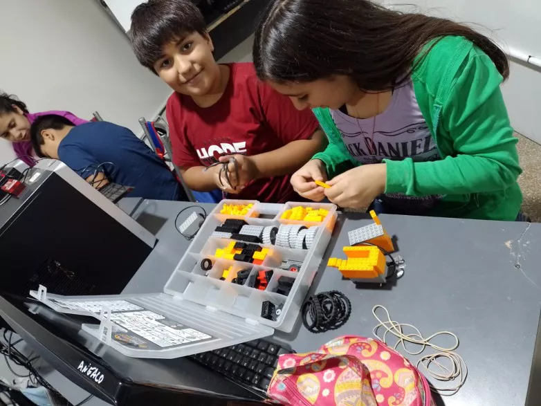 8909f07189a0688a18c81a6468dbe745_L