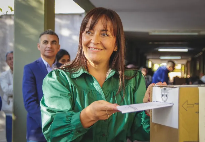 daniela rodriguez gramajo atras