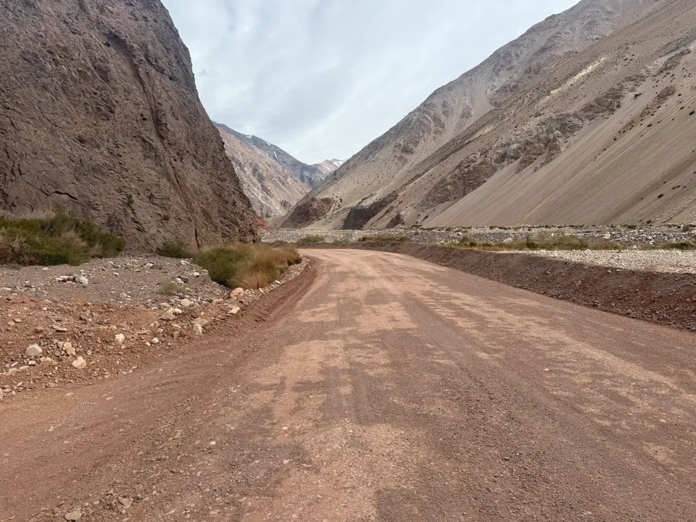 camino minero lla peluc olivera calingasta chile