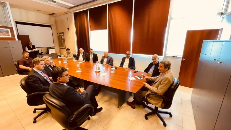 5dbeee9146d01cf0cebdd118584de387_L