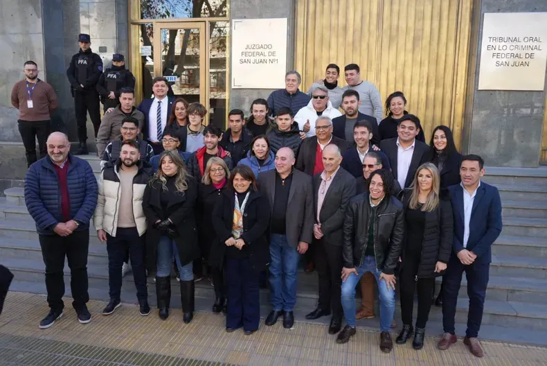 peluc la libertad avanza socios