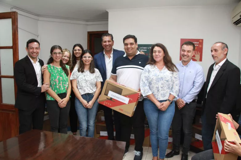 9b099a14dde604305146eedd3ff8b479_L