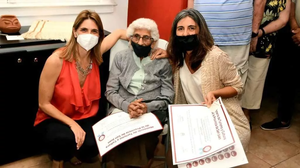 IDENTIDAD ARTESANAL JACHAL