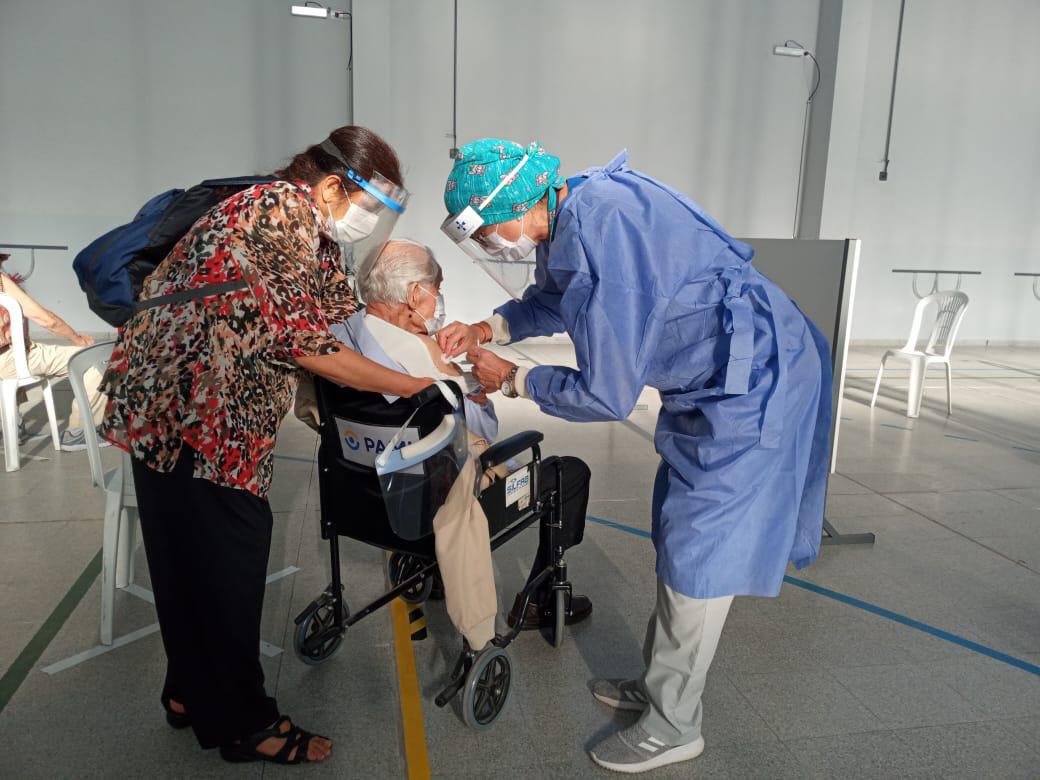 vacunacion coronavirus abuelos