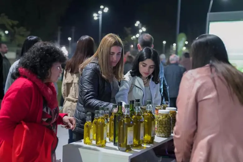 97d083b9714cbea722f223140569a6ba_L