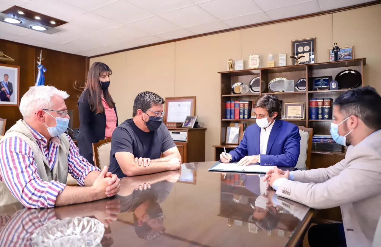 firma capital deportes futbol