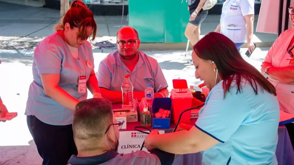 e253d30647e08fb5a9dfabdacd25110f_XL