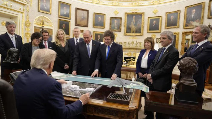 trump milei equipo