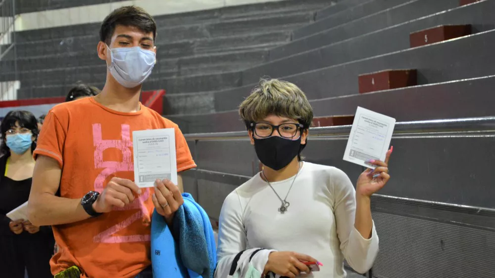 jovenes joven vacuna vacunacion menores