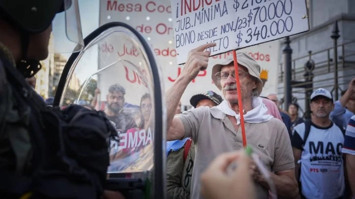 jubilado marcha de los miercoles