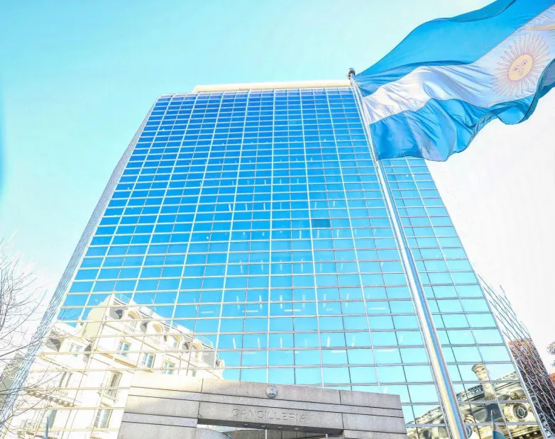 57c01d4e1397424fc02afa626c8f503f_L