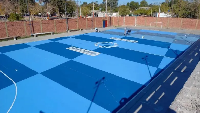 7d4daa6d1a0a750eb4bb9685d96084ec_L