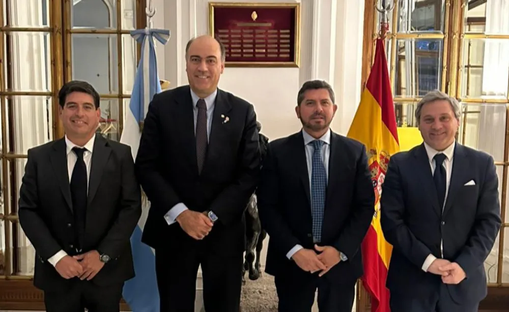 orrego españa embajador argentino