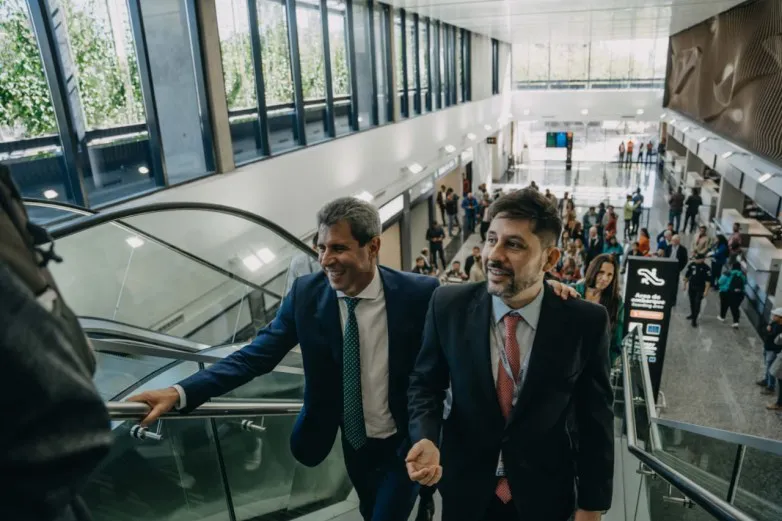 bf0265ccd4c1b76a495b408ab24a393b_L